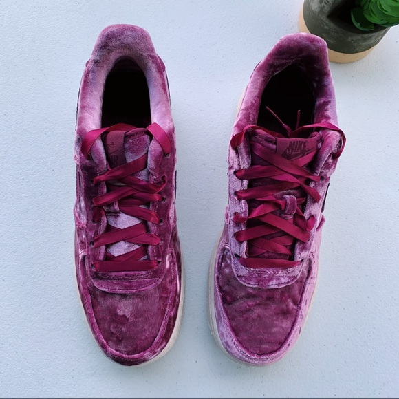 NIKE AIR FORCE 1  - NIB - Picture 5 of 8